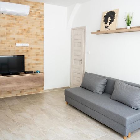Winestone Corner Apartment Debrecen Dış mekan fotoğraf