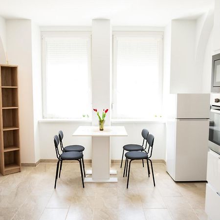 Winestone Corner Apartment Debrecen Dış mekan fotoğraf