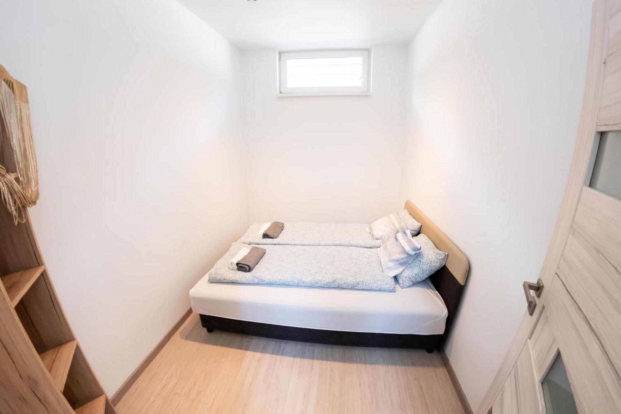 Winestone Corner Apartment Debrecen Dış mekan fotoğraf