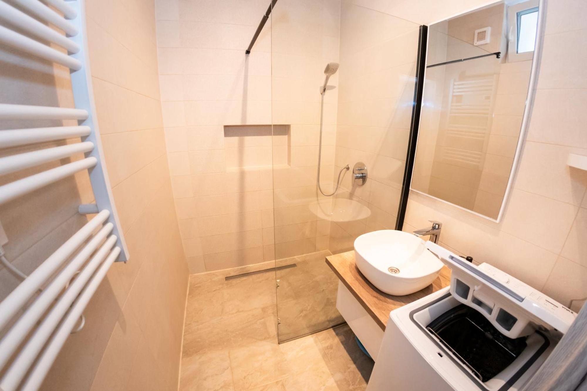 Winestone Corner Apartment Debrecen Dış mekan fotoğraf