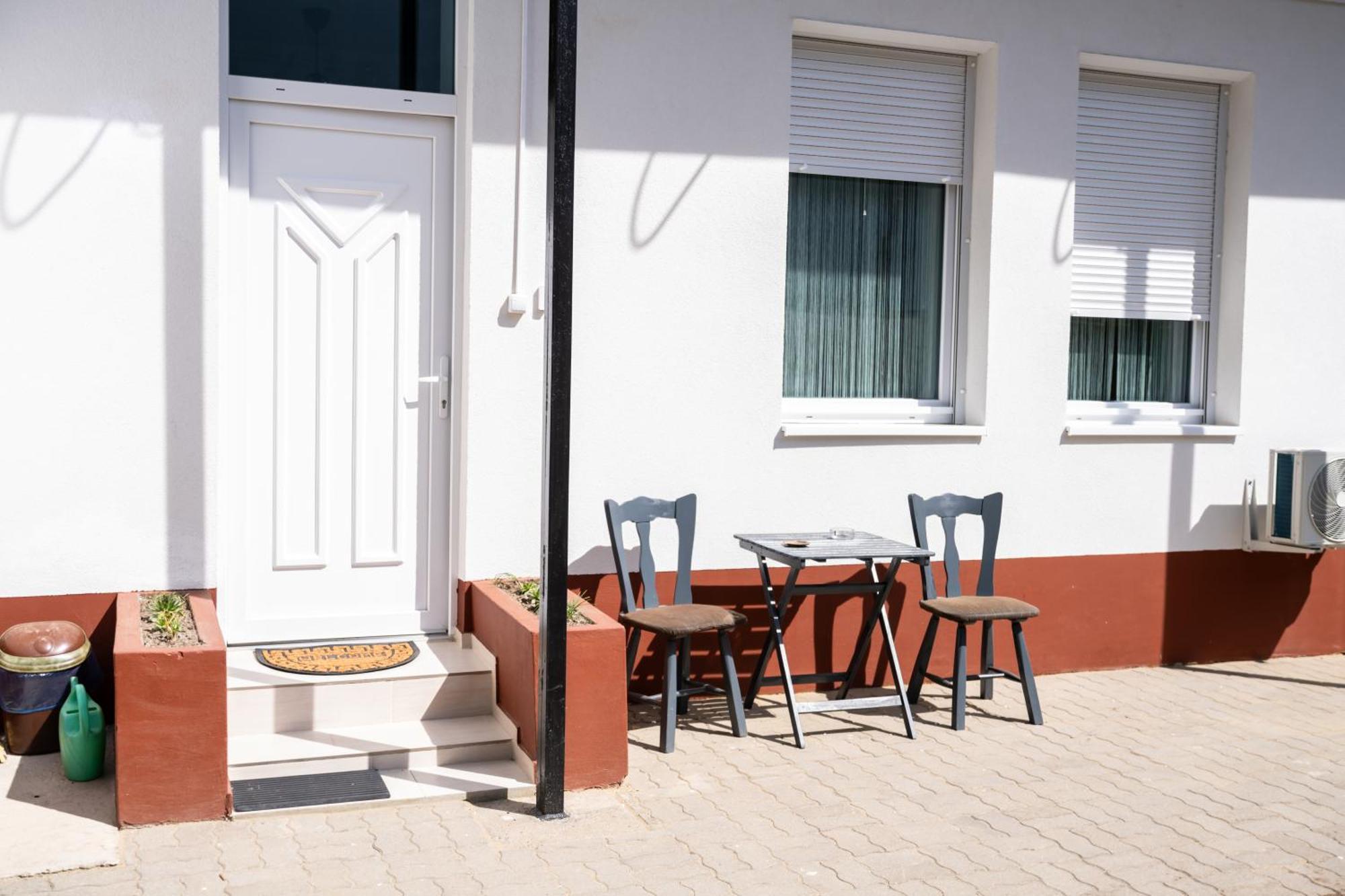 Winestone Corner Apartment Debrecen Dış mekan fotoğraf